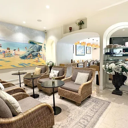 De Provence Hotell