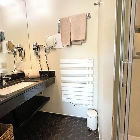 De Provence Hotell 3*