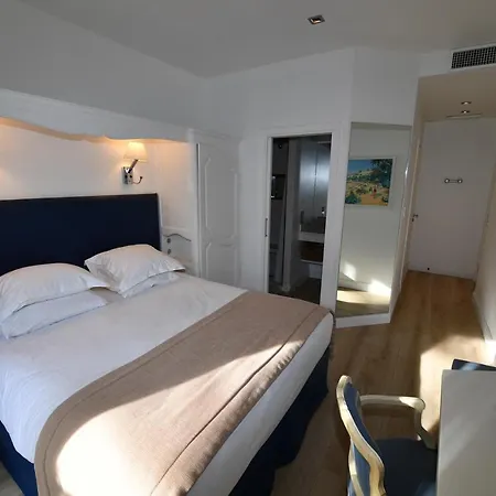 De Provence 3*