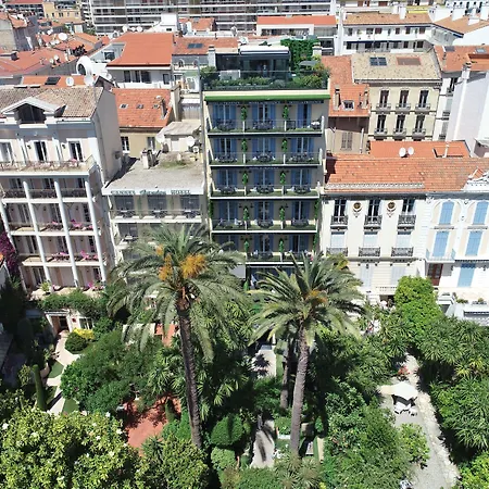 De Provence Hotel