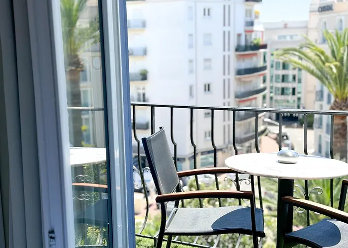 De Provence Hotel