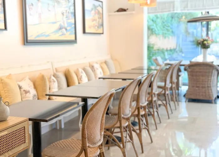 Отель De Provence Канны