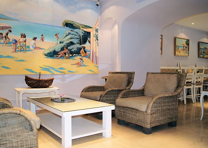 Hotel De Provence 3*