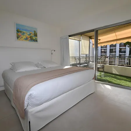 De Provence Hotel 3*