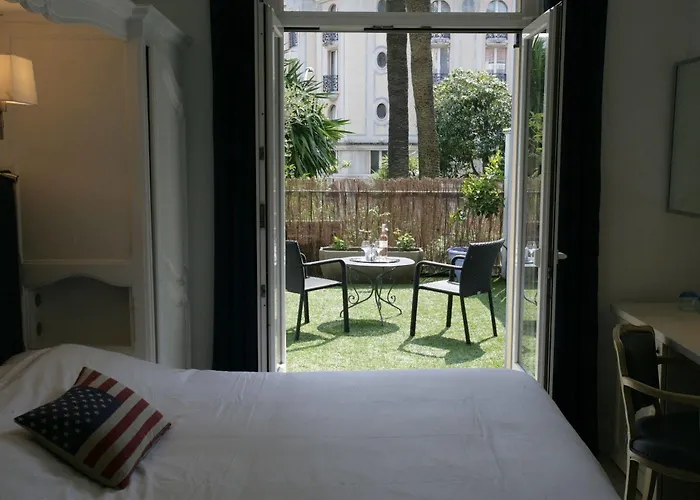 Otel De Provence