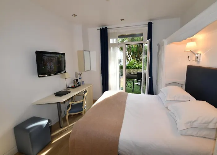 De Provence 3*