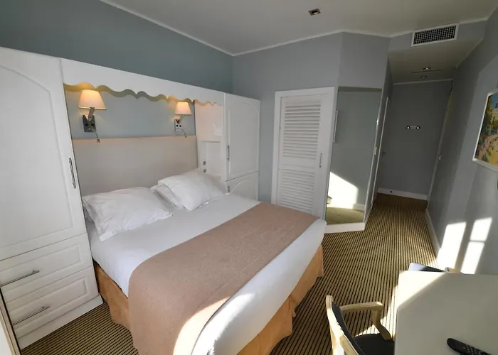 Otel De Provence Cannes