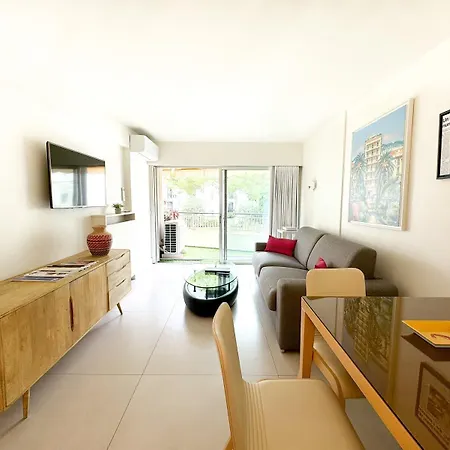 De Provence 3* Канны